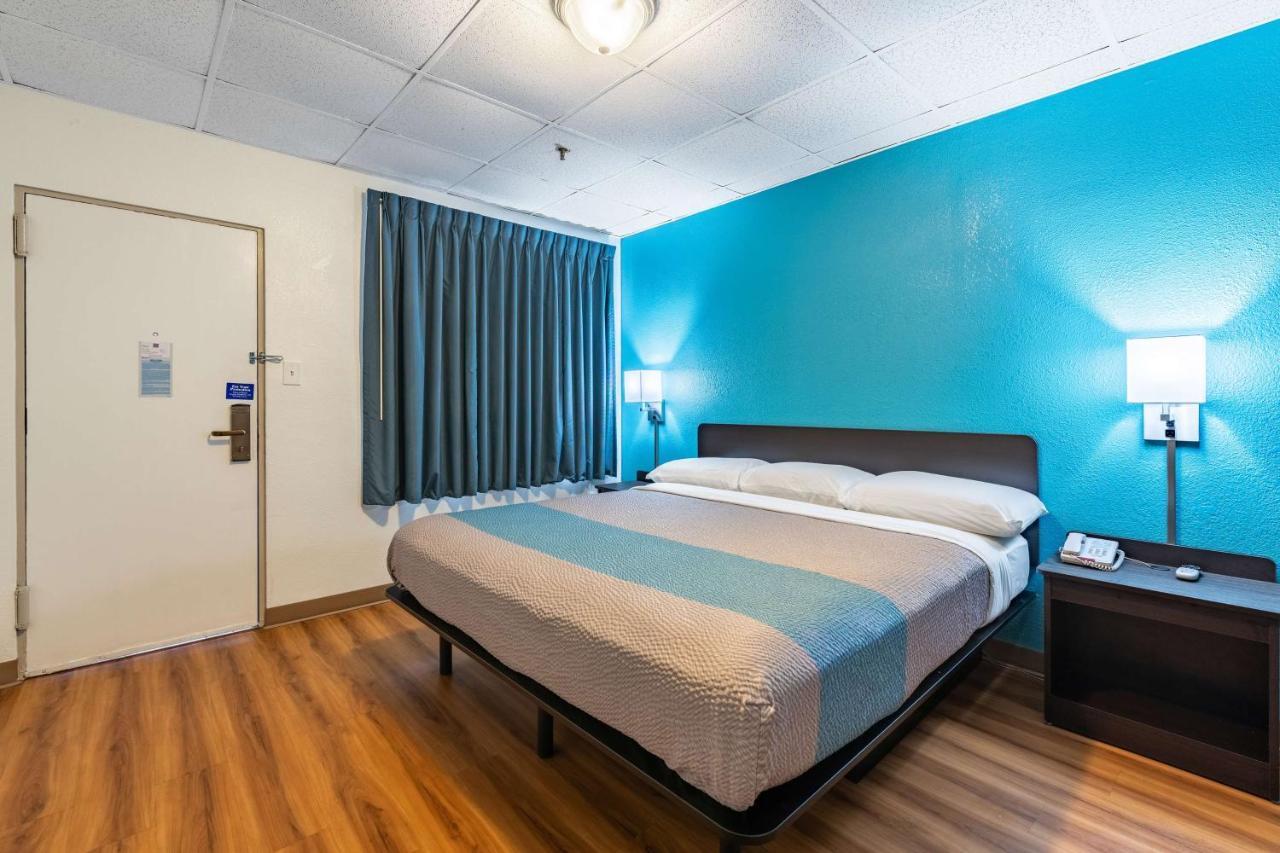 Motel 6-Elmsford, Ny - White Plains מראה חיצוני תמונה